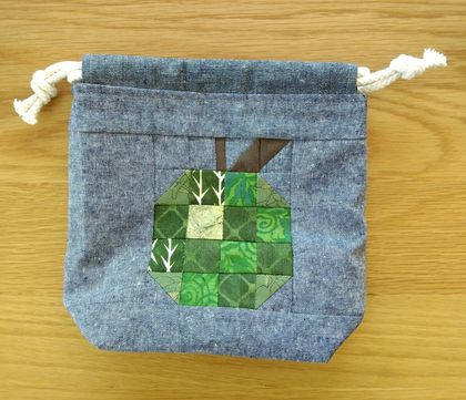 Handmade project/drawstring bag - medium size 